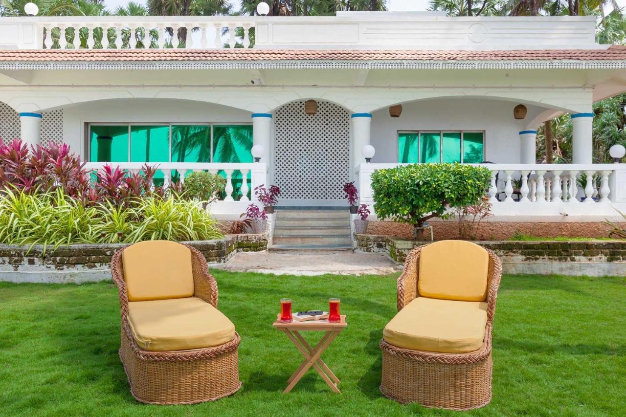 Stayvista'S Villa Bharat - Beachfront Serenity With A Spacious Lawn Mumbai Exterior photo